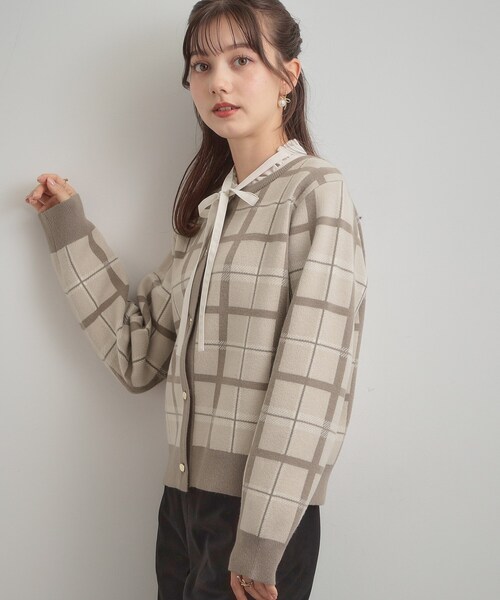 couture brooch（クチュールブローチ）の「【大人可愛い・通勤】チェックジャカード ニットカーディガン（カーディガン/ボレロ・レディース・ネイビー系1/ベージュ系その他2/アイボリー系1・38/36/42/40）」の22枚目の写真