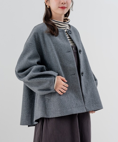 refinedworks リファインドワークス の refinedworks 上品で大人可愛い ノーカラー ショートコート その他アウター