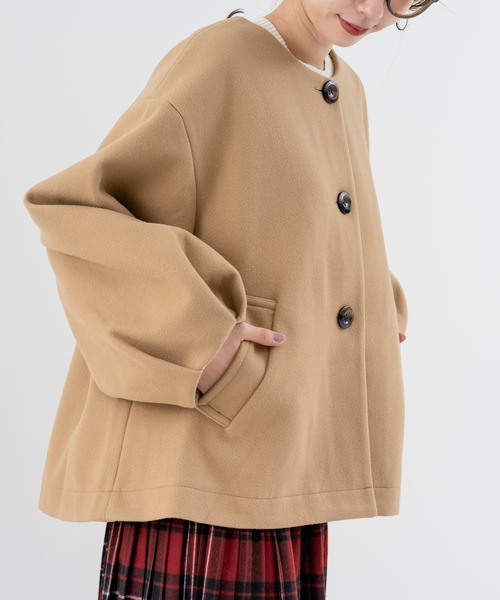 セール】【refinedworks】上品で大人可愛い ノーカラー ショートコート