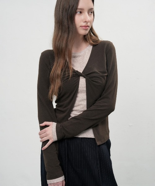 GENERAL IDEA（ジェネラルアイデア）の「layered twist t-shirts  レイヤードツイスト長袖Tシャツ（Tシャツ/カットソー・レディース・カーキ/ブラック/ブラウン・L/M/S）」の2枚目の写真