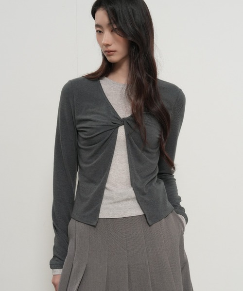 GENERAL IDEA(ジェネラルアイデア)の「【GENERAL IDEA】レイヤードツイスト長袖Tシャツ / LAYERED TWIST T-SHIRTS(Tシャツ/カットソー・レディース・カーキ/ブラック/ブラウン/アイボリー/ミント/チャコール・L/M/S/XL)」の3枚目の写真