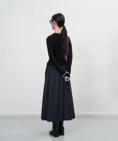 GENERAL IDEA（ジェネラルアイデア）の「layered twist t-shirts  レイヤードツイスト長袖Tシャツ（Tシャツ/カットソー・レディース・カーキ/ブラック/ブラウン・L/M/S）」の9枚目の写真