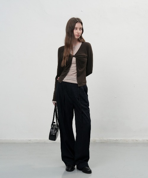 GENERAL IDEA（ジェネラルアイデア）の「layered twist t-shirts  レイヤードツイスト長袖Tシャツ（Tシャツ/カットソー・レディース・カーキ/ブラック/ブラウン・L/M/S）」の12枚目の写真