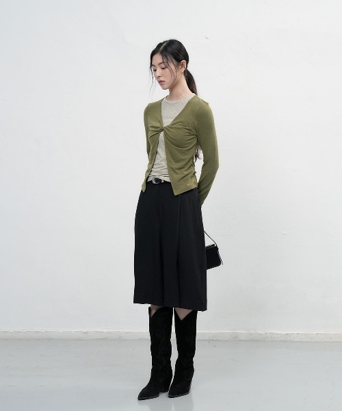 GENERAL IDEA（ジェネラルアイデア）の「layered twist t-shirts  レイヤードツイスト長袖Tシャツ（Tシャツ/カットソー・レディース・カーキ/ブラック/ブラウン・L/M/S）」の22枚目の写真