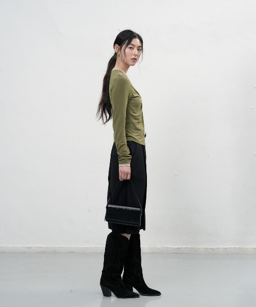 GENERAL IDEA(ジェネラルアイデア)の「【GENERAL IDEA】レイヤードツイスト長袖Tシャツ / LAYERED TWIST T-SHIRTS(Tシャツ/カットソー・レディース・カーキ/ブラック/ブラウン/アイボリー/ミント/チャコール・L/M/S/XL)」の20枚目の写真