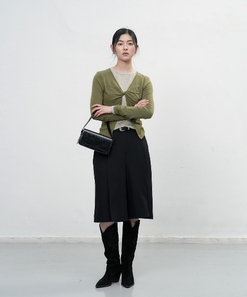 GENERAL IDEA（ジェネラルアイデア）の「layered twist t-shirts  レイヤードツイスト長袖Tシャツ（Tシャツ/カットソー・レディース・カーキ/ブラック/ブラウン・L/M/S）」の20枚目の写真