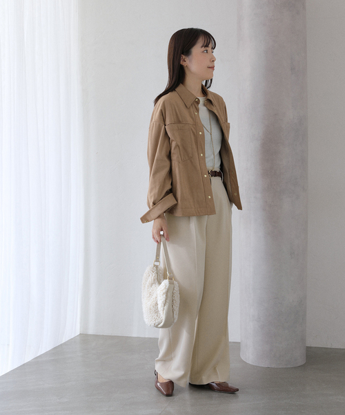 La TOTALITE（ラトータリテ）の「【洗える】サテンストレートパンツ（スラックス・レディース・ブラック/ベージュ・36/38/40）」の4枚目の写真