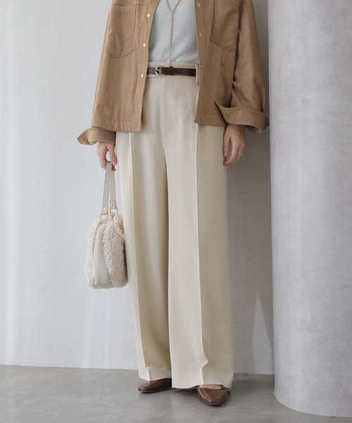 La TOTALITE（ラトータリテ）の「【洗える】サテンストレートパンツ（スラックス・レディース・ブラック/ベージュ・36/38/40）」の6枚目の写真