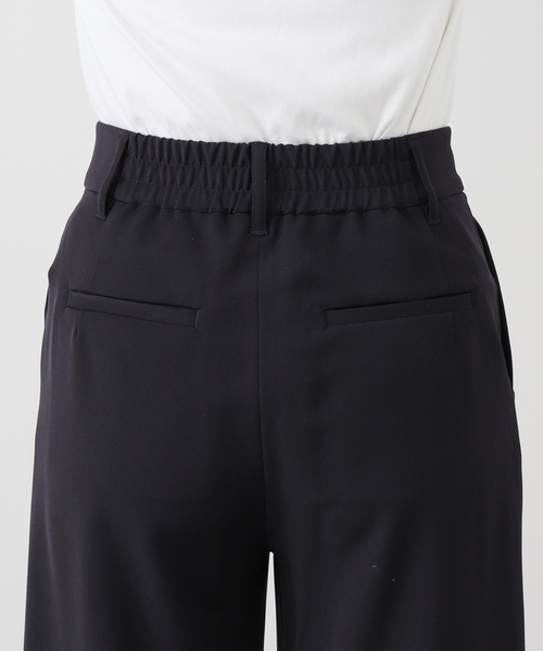 La TOTALITE（ラトータリテ）の「【洗える】サテンストレートパンツ（スラックス・レディース・ブラック/ベージュ・36/38/40）」の13枚目の写真