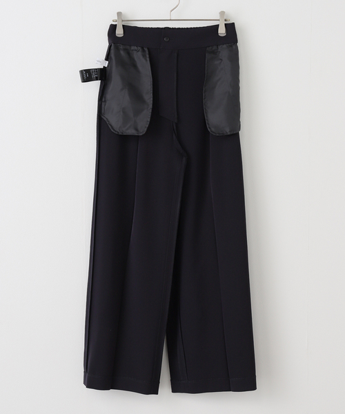 La TOTALITE（ラトータリテ）の「【洗える】サテンストレートパンツ（スラックス・レディース・ブラック/ベージュ・36/38/40）」の17枚目の写真