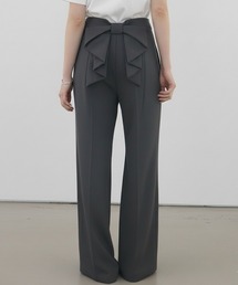 Lateru（ラテル）の「バックリボンストレートパンツ  スラックス ワイドシルエット（スラックス）」