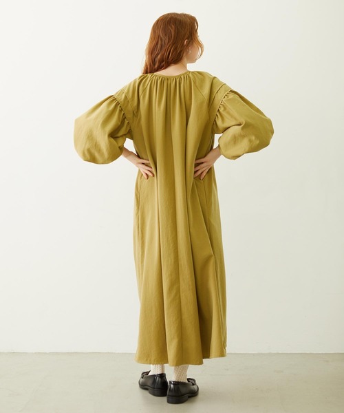 MILKFED.（ミルクフェド）の「PUFF SLEEVE DRESS（ワンピース・レディース・グレー/ベージュ/チャコール・ONE SIZE）」の15枚目の写真