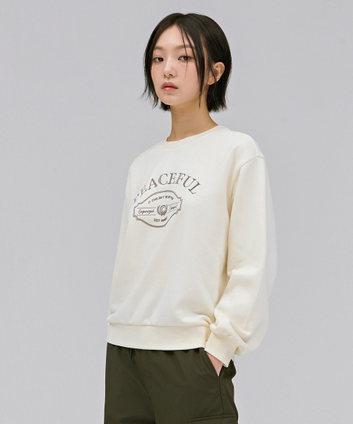 CHASECULT(チェイスカルト)の「女性レタリング刺繍裏起毛スウェットTシャツ-アイボリー(スウェット・レディース・アイボリー・90/85)」の4枚目の写真