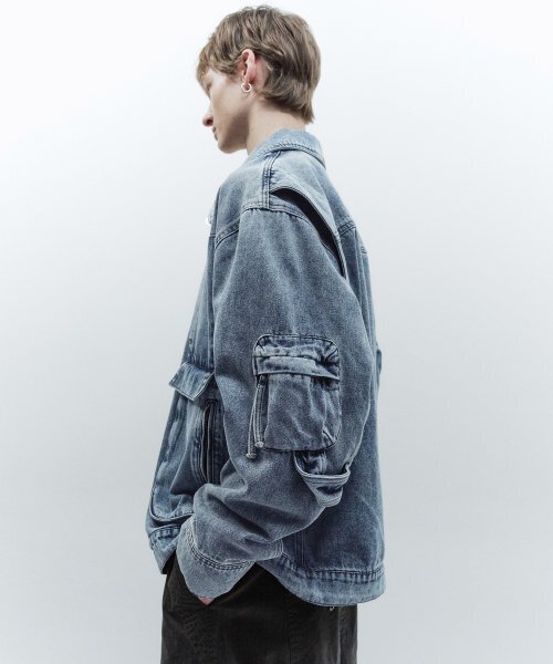 INSILENCE（インサイロンス）の「オーバーサイズデニムトラッカージャケット BLUE（デニムジャケット・レディース・その他・SMALL/MEDIUM）」の5枚目の写真