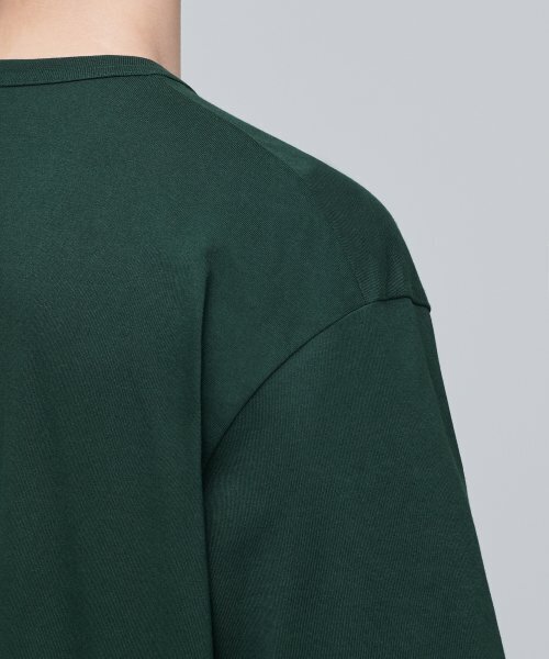 MUSINSA STANDARD（ムシンサスタンダード）の「リラックスフィットクルーネックTシャツ[ディープグリーン]（Tシャツ/カットソー・メンズ・その他・SMALL/MEDIUM/LARGE/X-LARGE/XX-LARGE/XXX-LARGE）」の6枚目の写真