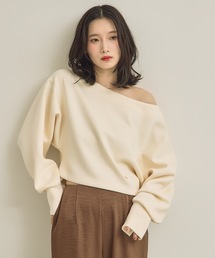 NEUNA（ヌナ）の「【大人気スウェットからショートver.が新登場！◎】ショートワンショルカットスウェット（Tシャツ/カットソー）」