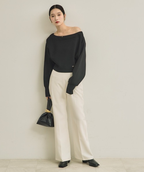 NEUNA（ヌナ）の「【大人気スウェットからショートver.が新登場！◎】ショートワンショルカットスウェット（Tシャツ/カットソー・レディース・グレー/ブラック/アイボリー/ブラウン・FREE）」の22枚目の写真