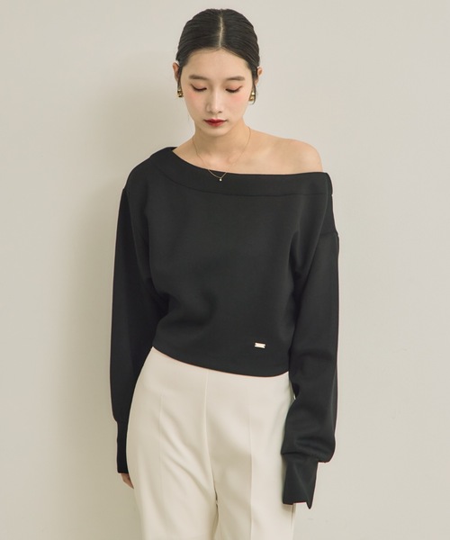 NEUNA（ヌナ）の「【大人気スウェットからショートver.が新登場！◎】ショートワンショルカットスウェット（Tシャツ/カットソー・レディース・グレー/ブラック/アイボリー/ブラウン・FREE）」の12枚目の写真