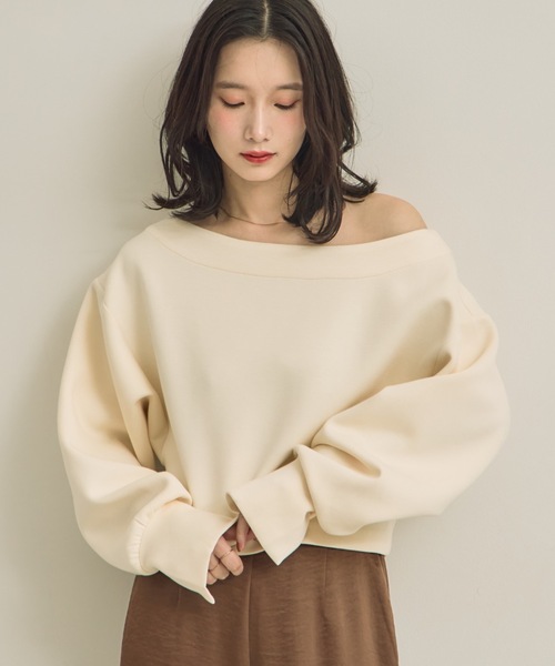 NEUNA（ヌナ）の「【大人気スウェットからショートver.が新登場！◎】ショートワンショルカットスウェット（Tシャツ/カットソー・レディース・グレー/ブラック/アイボリー/ブラウン・FREE）」の13枚目の写真