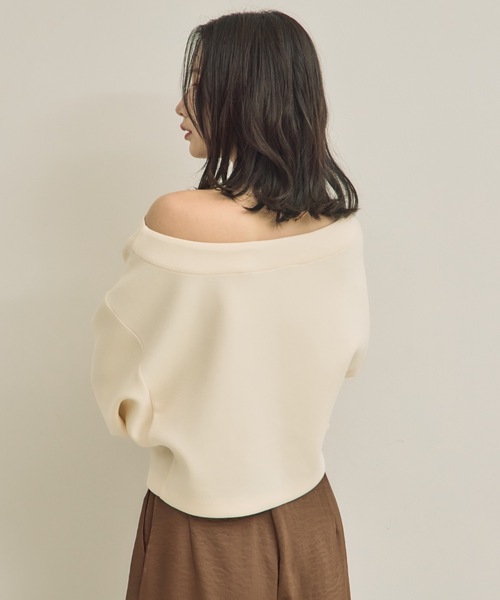 NEUNA（ヌナ）の「【大人気スウェットからショートver.が新登場！◎】ショートワンショルカットスウェット（Tシャツ/カットソー・レディース・グレー/ブラック/アイボリー/ブラウン・FREE）」の19枚目の写真