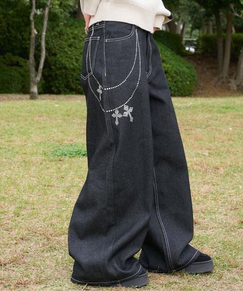 sedacle girl（セダクルガール）の「ラインストーン付き　ウォレットチェーンデニム（デニムパンツ・レディース・インディゴブルー/ブラック・SMALL/MEDIUM）」の5枚目の写真