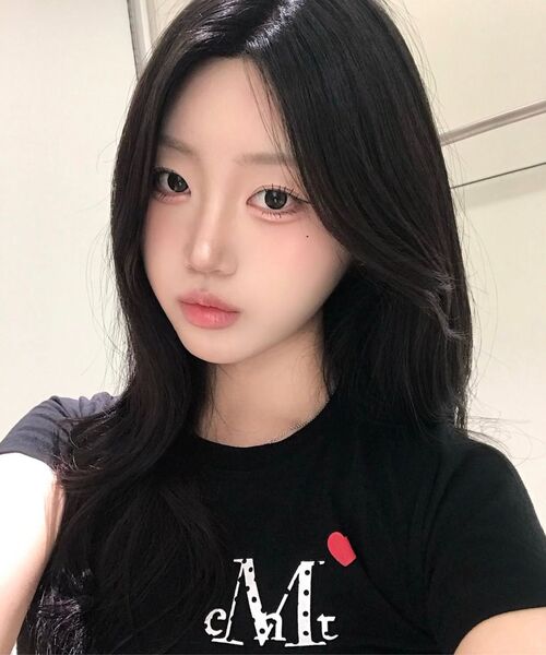 MUCENT(ムセント)の「ラブリッツミニハートロゴラウンドネッククロップ半袖Tシャツ(2カラー)(Tシャツ/カットソー・レディース・ホワイト/ブラック・FREE)」の1枚目の写真