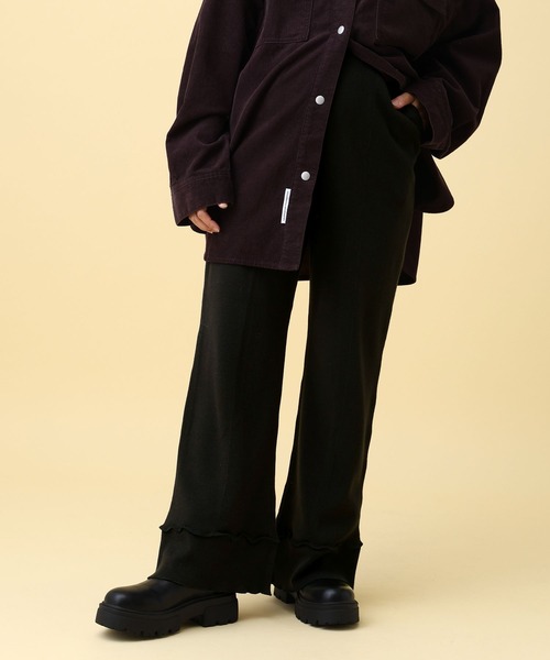 LEPSIM（レプシィム）の「【産前・産後対応】マタニティ／フリルニットフレアパンツ　601123（マタニティウェア/グッズ・レディース・チャコールグレー/ブラック/ブラウン・ONE SIZE）」の2枚目の写真