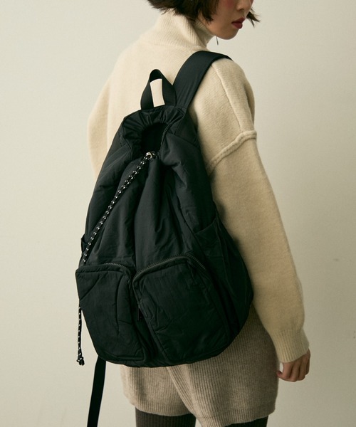 full/fill.(フルフィル)の「out pocket puff backpack / アウトポケットパフリュック(バックパック/リュック・レディース・ベージュ/ブラック・FREE)」の2枚目の写真
