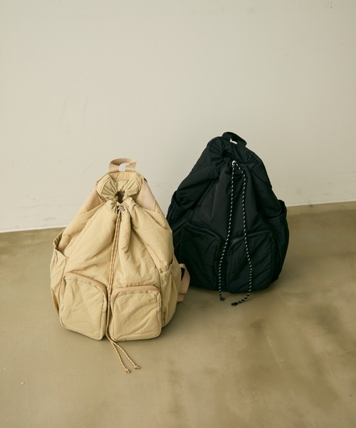 full/fill.(フルフィル)の「out pocket puff backpack / アウトポケットパフリュック(バックパック/リュック・レディース・ベージュ/ブラック・FREE)」の17枚目の写真