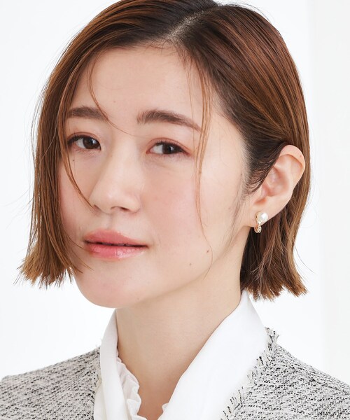 grove（グローブ）の「リバーシブルパール調ビジューイヤリング（イヤリング・レディース・ゴールド/ピンクゴールド/シルバー・00）」の8枚目の写真