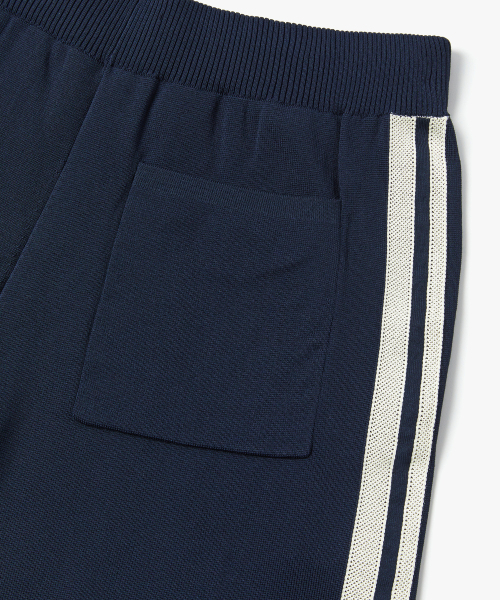 SUARE(スアレ)の「ニットジャージセットアップパンツブラック(スウェットパンツ・レディース・ブラック・LARGE/X-LARGE/MEDIUM)」の5枚目の写真