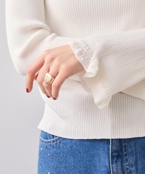 VIS（ビス）の「【美得】袖口レース編みニットプルオーバー（ニット/セーター・レディース・オフホワイト/ブラック/ライトグレー・FREE）」の7枚目の写真