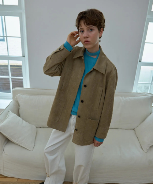 Majournee（マジョネ）の「SUEDE SINGLE HALF JACKET_BEIGE（その他アウター・レディース・ベージュ・ONE SIZE）」の3枚目の写真