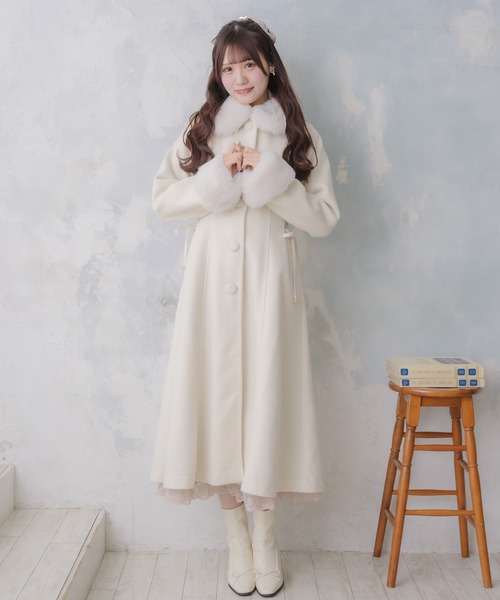 couture BY ROJITA(クチュールバイロジータ)の「ウエストレースアップロングコート(その他アウター・レディース・グレー/ブラック/アイボリー・FREE)」の4枚目の写真