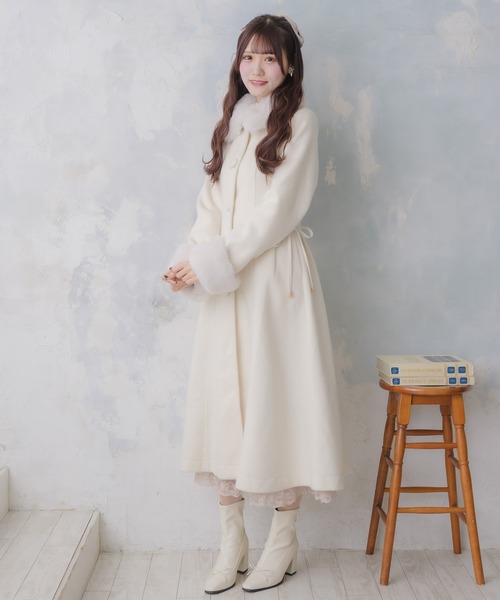 couture BY ROJITA(クチュールバイロジータ)の「ウエストレースアップロングコート(その他アウター・レディース・グレー/ブラック/アイボリー・FREE)」の8枚目の写真