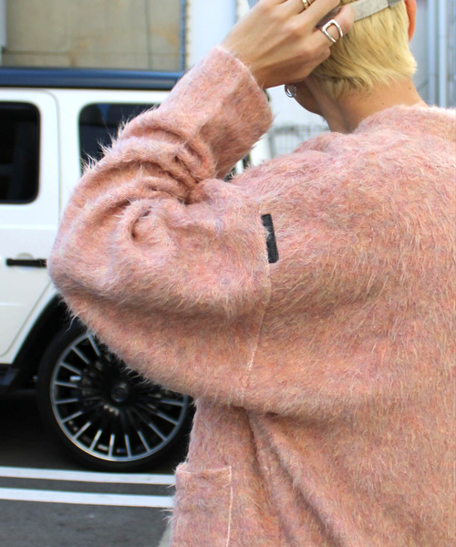 THE INOUE BROTHERS(ザイノウエブラザーズ)の「THE INOUE BROTHERS / ザ イノウエブラザーズ Suri Alpaca Cardigan(カーディガン/ボレロ・メンズ・ベージュ/ピンク/ブラック/チャコールグレー・MEDIUM/LARGE)」の18枚目の写真