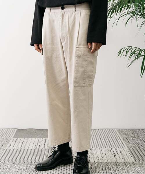 VASTIC(バスティック)の「カーゴワイドクロップパンツ_ベージュ(その他パンツ・メンズ・その他・LARGE)」の1枚目の写真