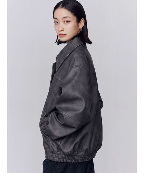 EMODA（エモダ）の「フェイクレザーオーバーブルゾン（ブルゾン・レディース・ブラック/アイボリー/グレー・FREE）」の12枚目の写真