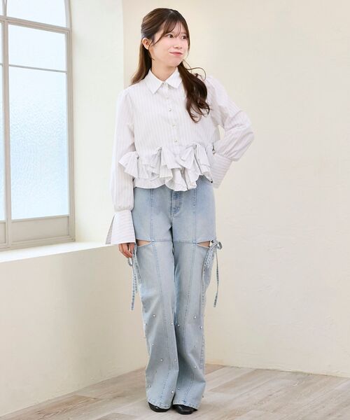 MAJESTIC LEGON（マジェスティックレゴン）の「リボンフリルペプラムブラウス（シャツ/ブラウス・レディース・ブルー/オフホワイト/ピンク/ホワイト系その他2・MEDIUM）」の18枚目の写真