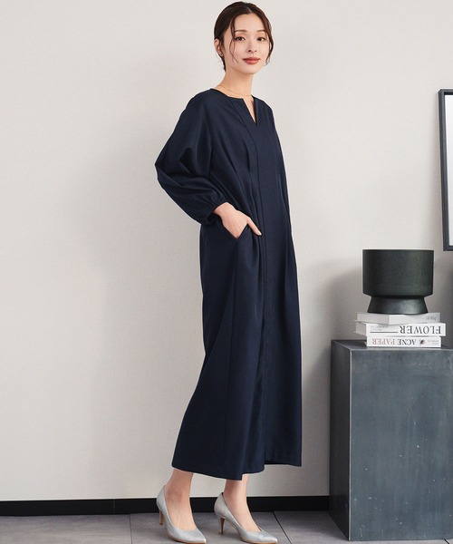 Flolia(フロリア)の「【喪服・礼服】フォーマルワンピース キーネック 半袖 コクーン ロング丈 ブラックフォーマル セレモニー 卒業式 卒園式 入学式 入園式 オケージョン 七五三 ママ 母親 マタニティ 妊婦【洗える】(ワンピース・レディース・ブラック/ネイビー・S/M/L/2L)」の5枚目の写真