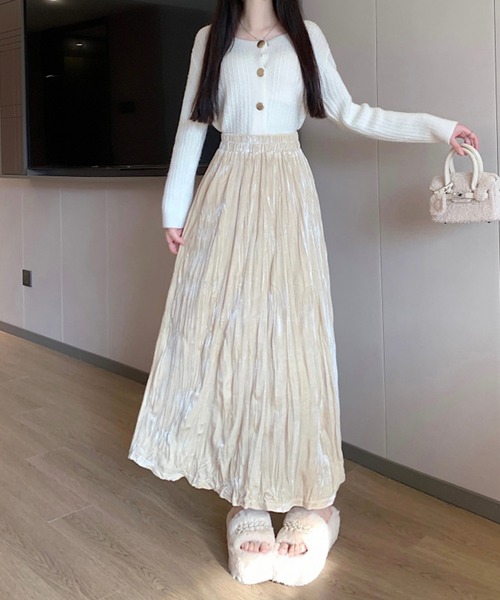 &soiree(アンドソワレ)の「メタリックワッシャープリーツスカート(スカート・レディース・ブラウン/ピンク/グレー/アイボリー/ブラック・SMALL/MEDIUM/LARGE/X-LARGE)」の12枚目の写真