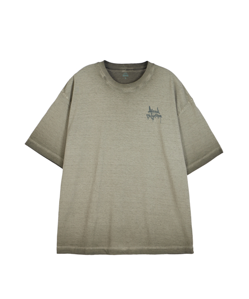 ASTRAL PROJECTION(アストラルプロジェクション)の「ペングラフィティレタリングピグメントルーズフィット半袖Tシャツ_カーキ(Tシャツ/カットソー・メンズ・その他・M/L/XL/XXL)」の2枚目の写真