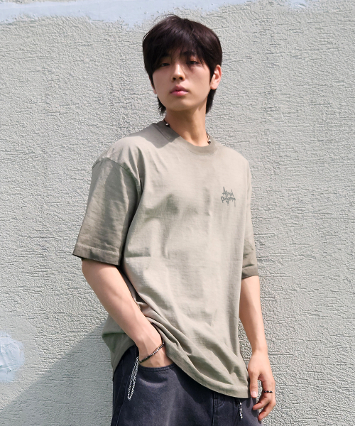 ASTRAL PROJECTION(アストラルプロジェクション)の「ペングラフィティレタリングピグメントルーズフィット半袖Tシャツ_カーキ(Tシャツ/カットソー・メンズ・その他・M/L/XL/XXL)」の7枚目の写真