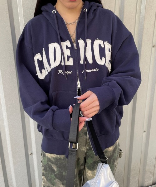 repipi armario（レピピ アルマリオ）の「ワッペンWZIPフーディ（パーカー・キッズ・グレー/グレー×ピンク/ネイビー/ライトグレー・SMALL/MEDIUM/LARGE）」の19枚目の写真