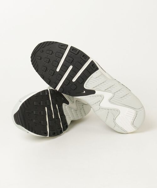 NIKE(ナイキ)の「ナイキ NIKE ナイキ エア マックス エクシー(スニーカー・メンズ・ホワイト×グリーン・28.0cm/27.5cm/27.0cm/26.5cm/26.0cm/25.5cm/25.0cm)」の3枚目の写真