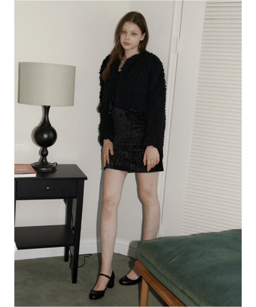 KINDABABY(カインダベイビー)の「black crop fur jacket(ムートンコート・レディース・ブラック・FREE)」の6枚目の写真