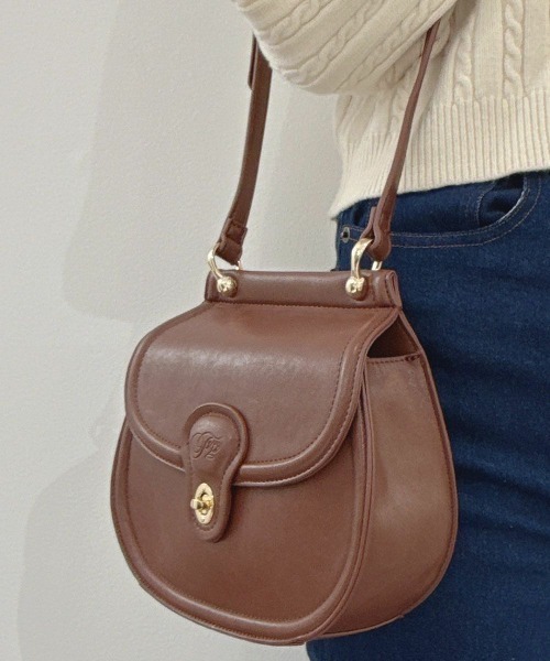 F i.n.t（フィント）の「型押しサークルポシェット/fint フィント（ショルダーバッグ・レディース・ブラウン/ピンクベージュ・FREE）」の10枚目の写真