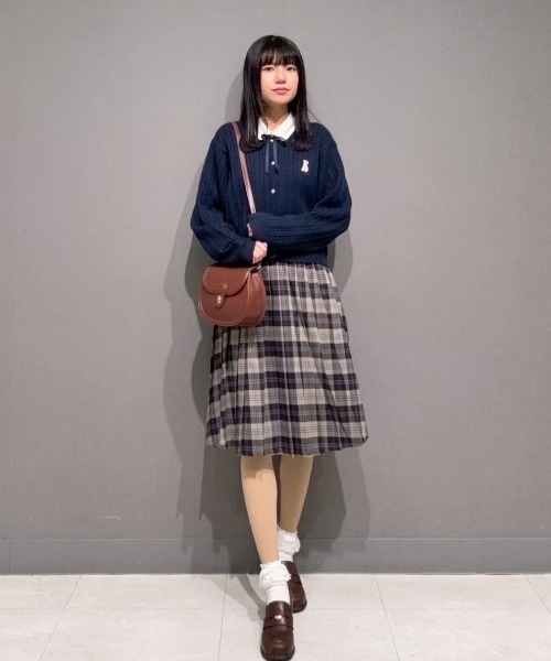 F i.n.t（フィント）の「型押しサークルポシェット/fint フィント（ショルダーバッグ・レディース・ブラウン/ピンクベージュ・FREE）」の19枚目の写真