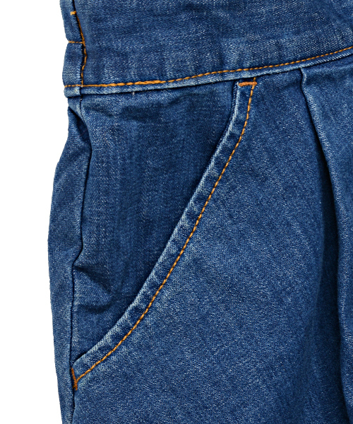 PUNYUS（プニュズ）の「デニムサロペット（ワンピース・レディース・インディゴブルー/ライトインディゴブルー/ライトブルー・1/2/4/3）」の6枚目の写真