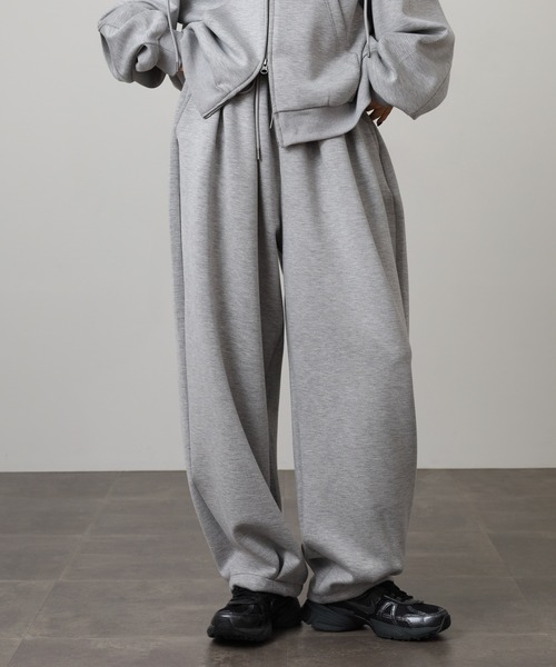 ATELANE（アテレーン）の「ATELANE / レーヨンMIXポンチ/タックイージーパンツ（スウェットパンツ・メンズ・グレー/ブラック・M/L/XL）」の19枚目の写真